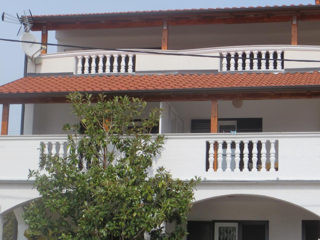 Apartments Gloria Biograd Na Moru Zewnętrze zdjęcie
