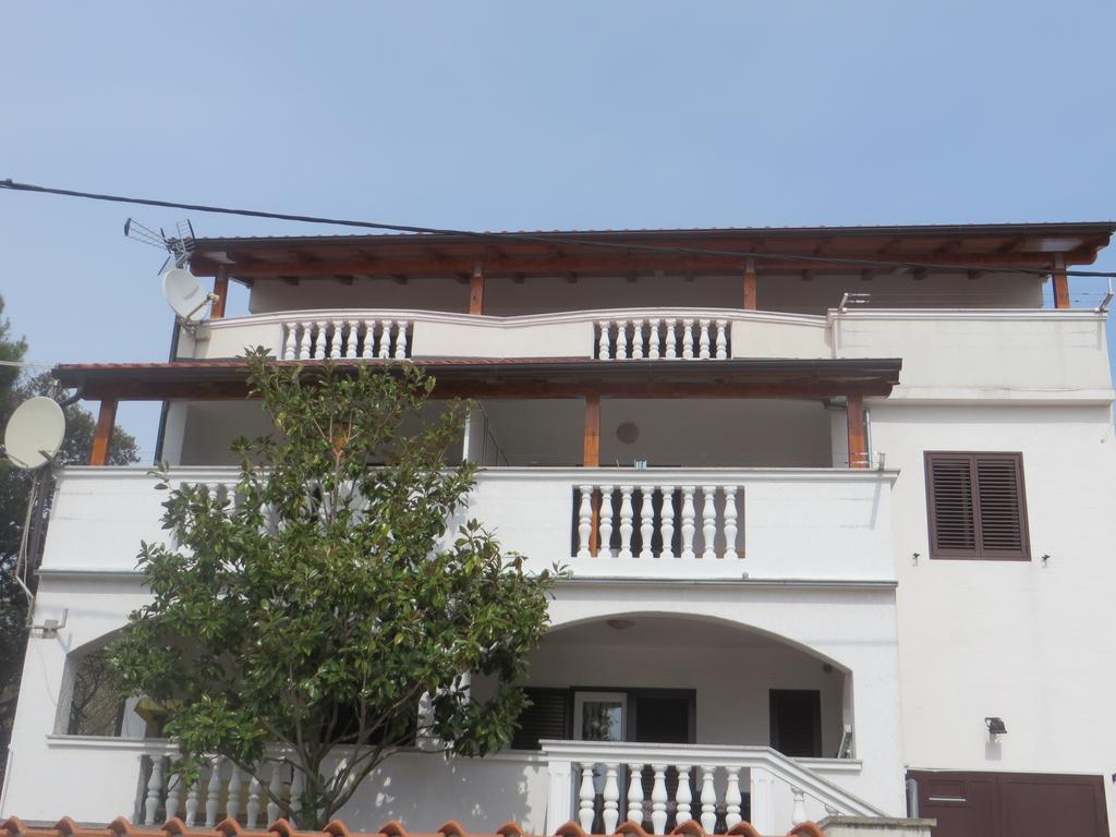 Apartments Gloria Biograd Na Moru Zewnętrze zdjęcie