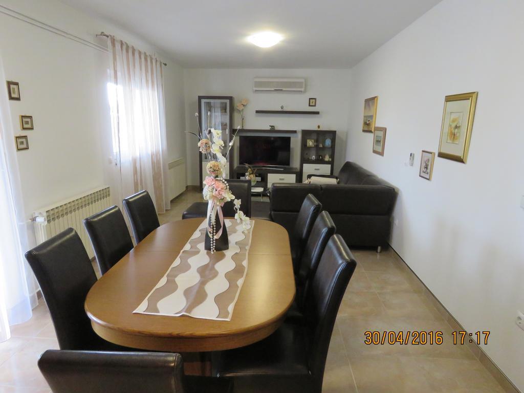 Apartments Gloria Biograd Na Moru Zewnętrze zdjęcie